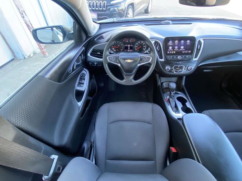 Used 2024 Chevrolet Malibu LS FWD image 11