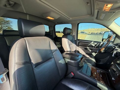 Used 2013 GMC Sierra 3500 Denali image 18