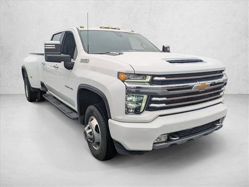 Used 2020 Chevrolet Silverado 3500 High Country image 3