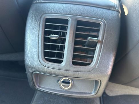 Used 2016 Ford Taurus SHO AWD/4WD image 12