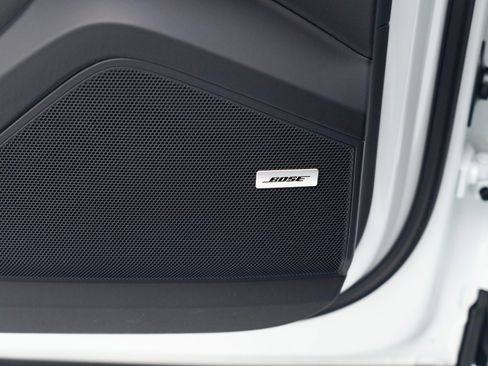 New 2026 Porsche Cayenne image 23