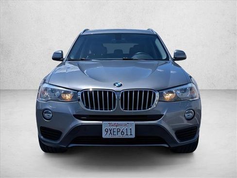 Used 2017 BMW X3 xDrive28i AWD/4WD image 2