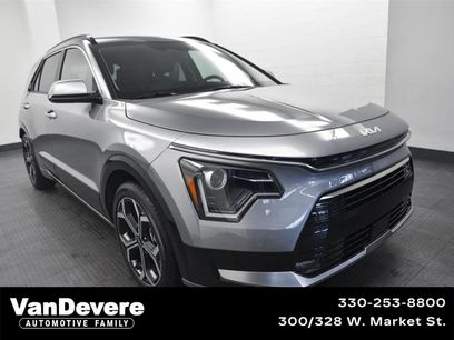 Used 2023 Kia Niro EX Touring