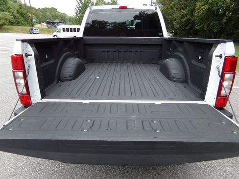 Used 2021 Ford F250 XL w/ Power Equipment Group AWD/4WD image 10