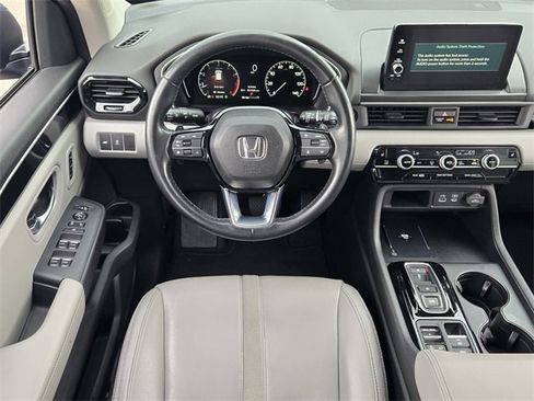 Used 2023 Honda Pilot EX-L image 12