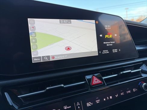 Used 2023 Kia Niro SX image 20