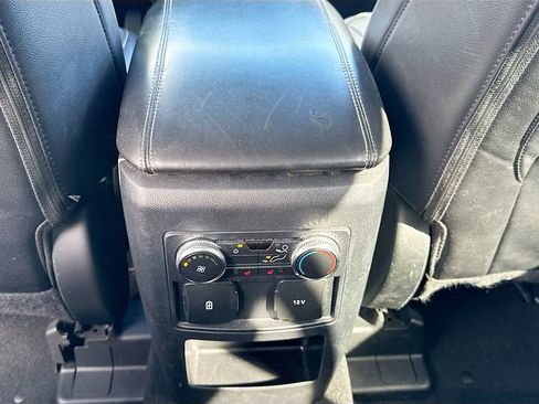 Used 2021 Ford Explorer Limited image 27