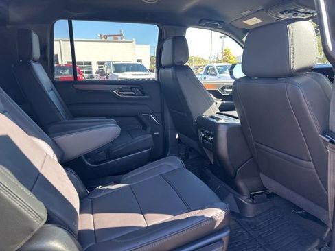 New 2026 GMC Yukon XL Denali w/ LPO, Floor Liner Package image 25