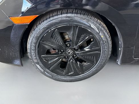 Used 2016 Honda Civic EX-T image 38