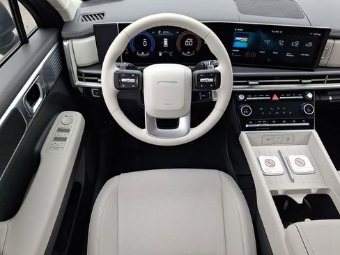 New 2026 Hyundai Santa Fe SE image 10