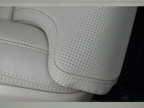 New 2026 Volvo XC60 T8 Ultra w/ Protection Package Premier image 29