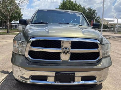 Used 2013 RAM 1500 Classic SLT w/ Remote Start & Security Group RWD image 3