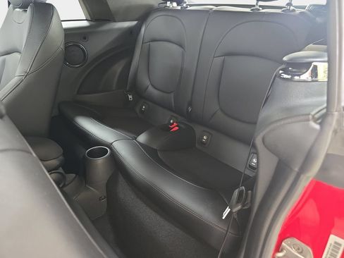 Used 2019 MINI Cooper S w/ Signature Upholstery Package FWD image 14