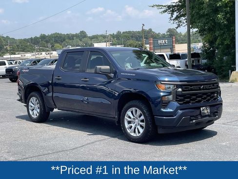Used 2022 Chevrolet Silverado 1500 Custom AWD/4WD image 2