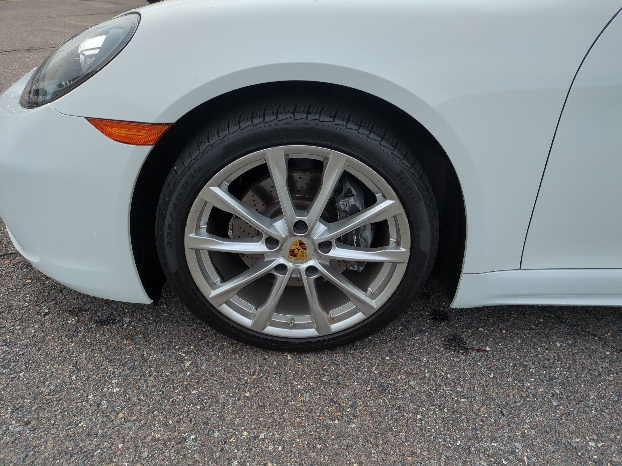 Used 2018 Porsche 718 Cayman RWD image 10