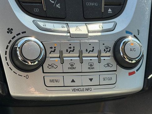 Used 2015 Chevrolet Equinox LS FWD image 19