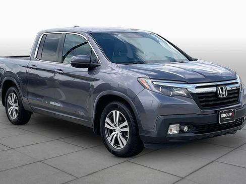 Used 2017 Honda Ridgeline RTS image 3