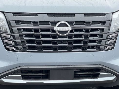 New 2026 Nissan Pathfinder Platinum image 47