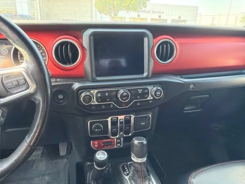 Used 2020 Jeep Gladiator Rubicon AWD/4WD image 8