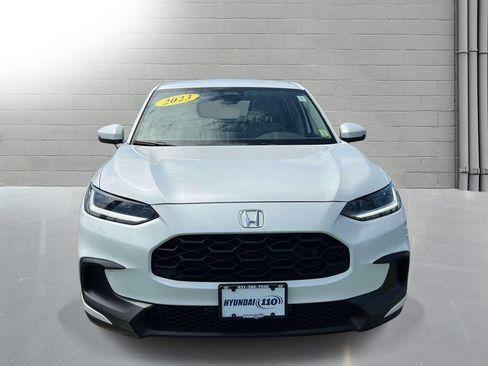Used 2023 Honda HR-V LX image 2