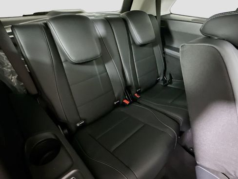 Used 2026 Mercedes-Benz GLS 450 4MATIC image 29