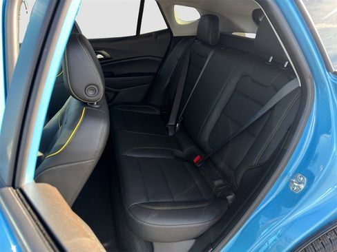 Used 2025 Chevrolet Trax ACTIV w/ Driver Confidence Package image 13