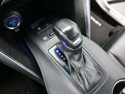 Certified 2021 Toyota Venza XLE image 23