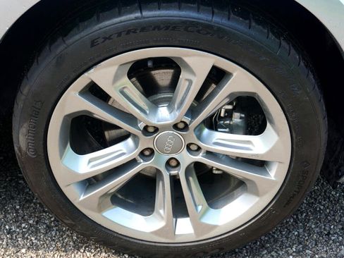 Used 2018 Audi Q3 2.0T Premium image 12