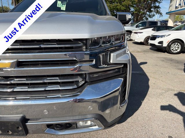 Used 2020 Chevrolet Silverado 1500 LTZ w/ LTZ Plus Package RWD image 11