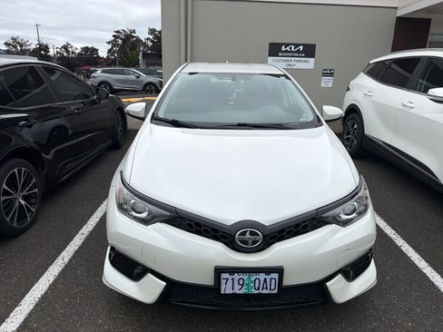 Used 2016 Scion iM FWD image 2