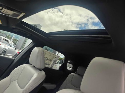 New 2026 Lexus RX 350h w/ Convenience Package AWD/4WD image 24
