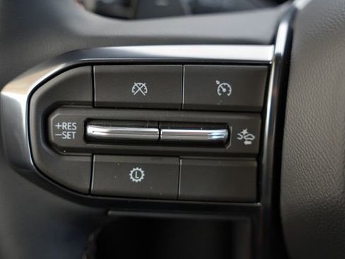 New 2026 GMC Acadia AT4 w/ Luxury Package AWD/4WD image 12