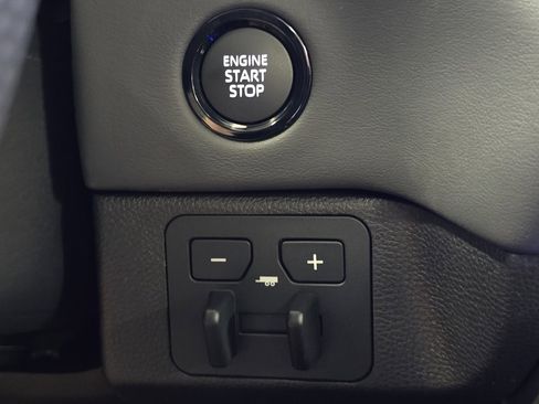 New 2026 Toyota Tundra Platinum AWD/4WD image 10