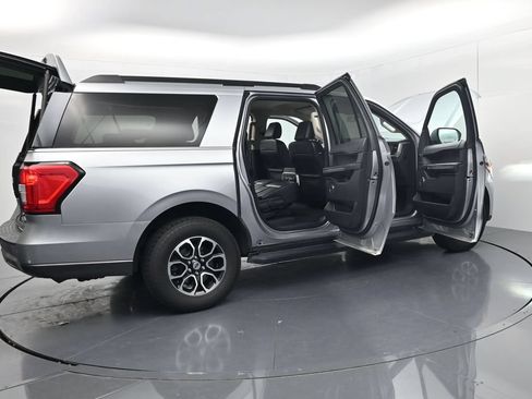 Used 2024 Ford Expedition Max XLT AWD/4WD image 56