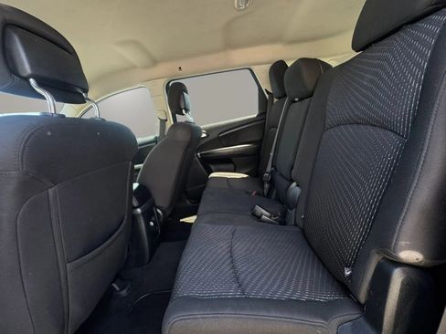 Used 2017 Dodge Journey SE FWD image 13