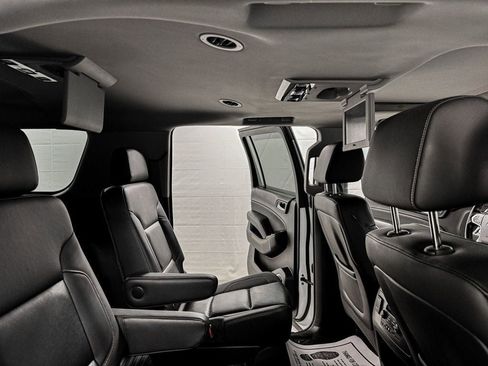 Used 2015 Chevrolet Suburban LT image 14