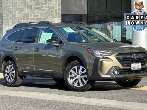 Certified 2025 Subaru Outback Premium image 2