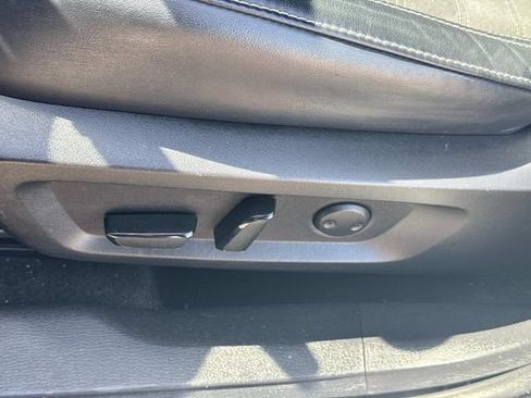 Used 2022 Mitsubishi Outlander SE AWD/4WD image 29