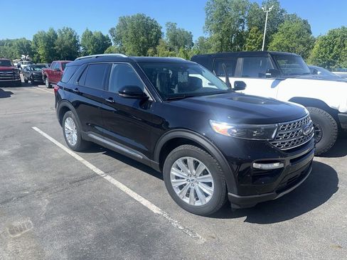 Used 2021 Ford Explorer Limited w/ Equipment Group 301A AWD/4WD image 1