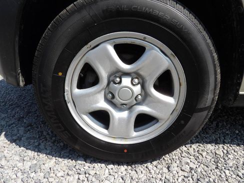 Used 2001 Toyota RAV4 Limited FWD image 18