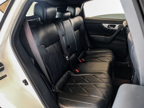Used 2015 INFINITI QX70 2WD w/ Premium Package image 39
