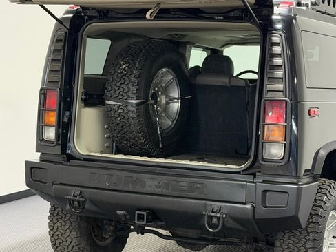 Used 2004 HUMMER H2 w/ Preferred Equipment Group AWD/4WD image 11