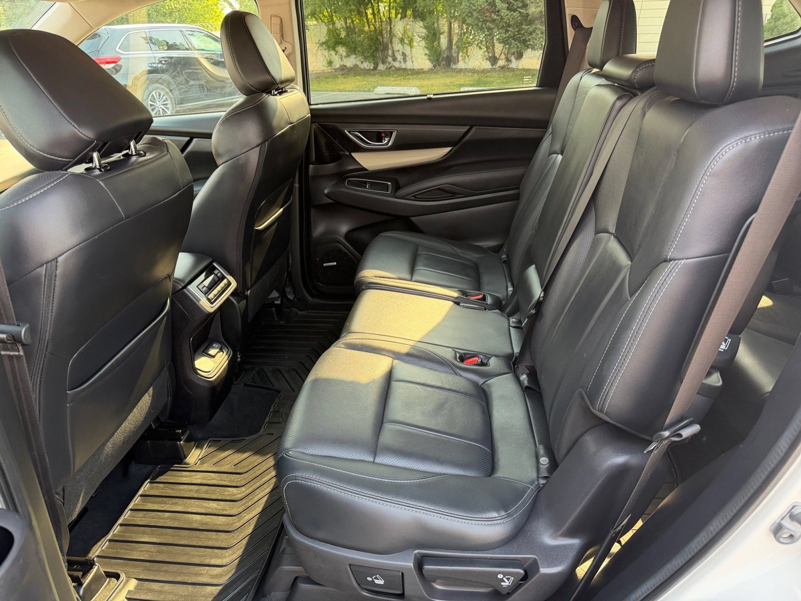 Used 2022 Subaru Ascent Limited w/ Technology Package AWD/4WD image 25