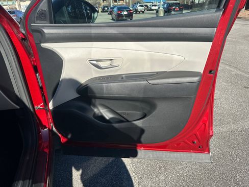 Used 2025 Hyundai Tucson SEL image 14