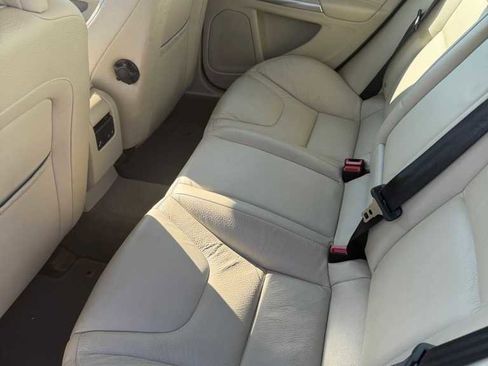 Used 2014 Volvo S60 T5 w/ Climate Package image 10