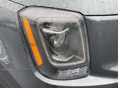Certified 2022 Kia Telluride LX image 7