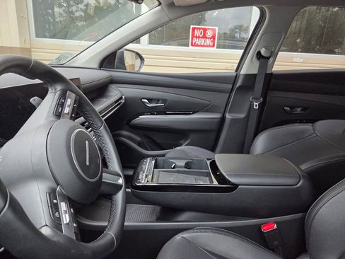 Used 2025 Hyundai Tucson Limited AWD/4WD image 4