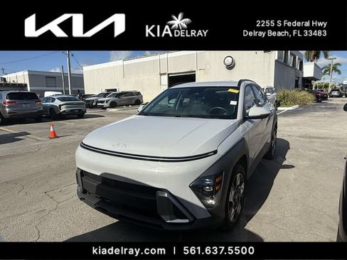 Used 2024 Hyundai Kona SEL FWD image 4