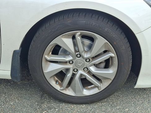 Used 2020 Honda Accord LX image 3