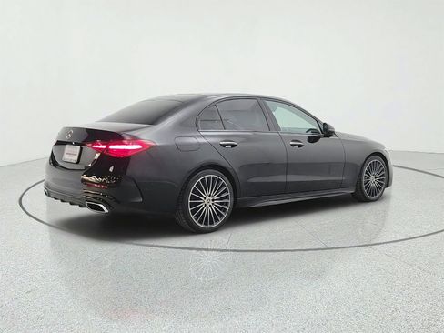 Used 2024 Mercedes-Benz C 300 Sedan image 5
